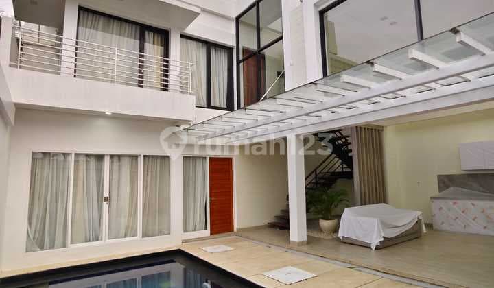 Villa Kompleks View Laut di Nusa Dua,Dkt Pantai,Strategis