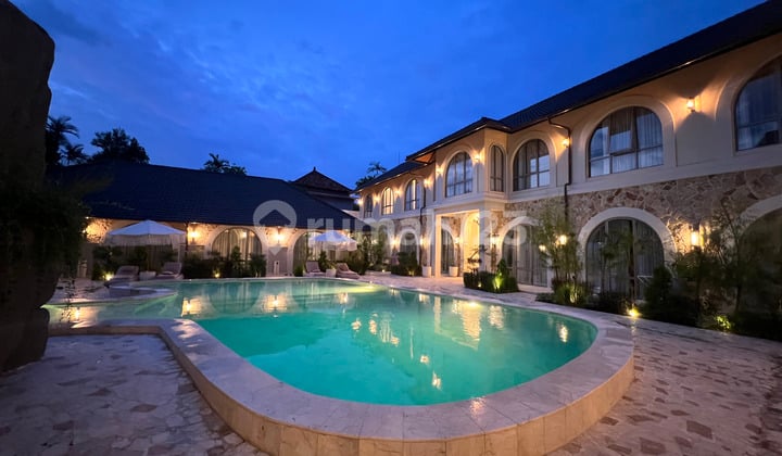 Ready Unit Apartment in the Center of Sanur, Furnished, Strategic