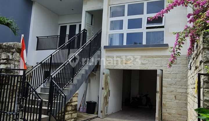 rumah minimalis 3 lantai di nusa dua,full view,kawasan elit,murah