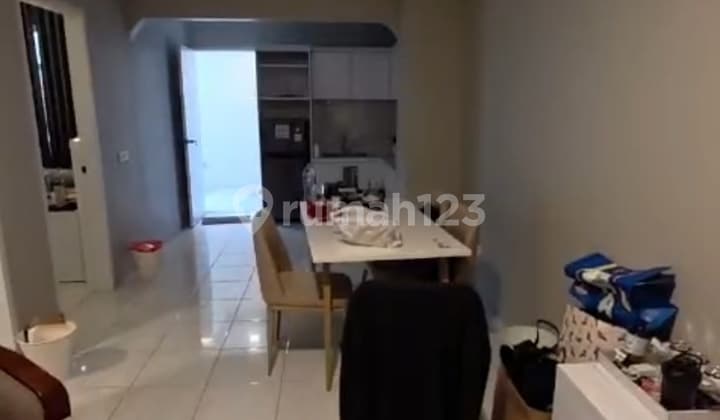 Di Jual Townhouse Taman Hijau Furnish Tangerang