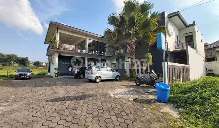 Hotel dan Resto Salatiga SHM Strategis Cantik Okupansi Bagus