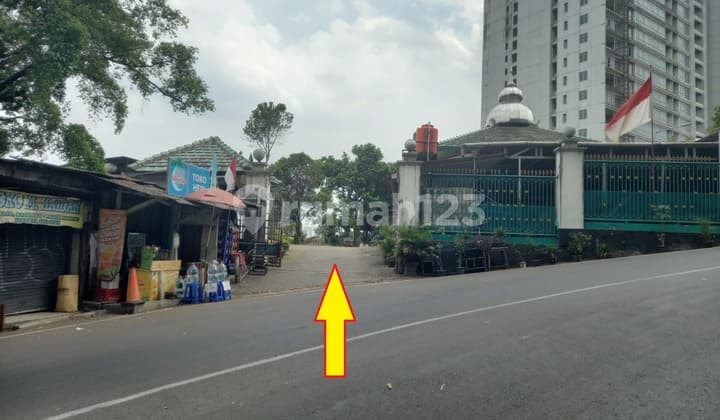 Rumah Pinggir Jalan Jl Saco Ragunan Jaksel