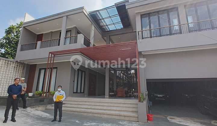 Rumah Mewah Jl Radar Auri Cibubur Ciracas Jakarta Timur