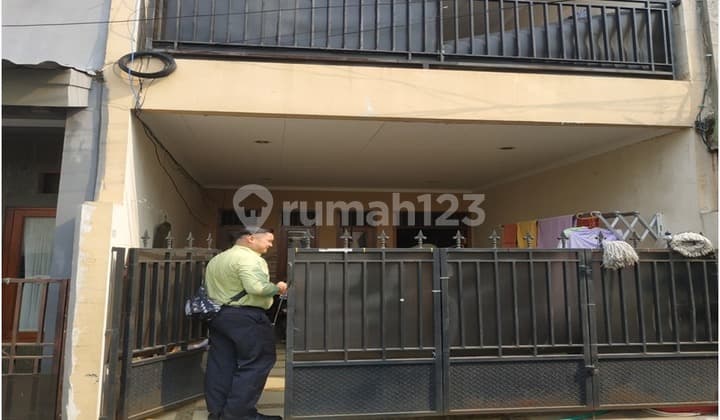 Rumah Minimalis Gg Mushola Pondok Labu Jaksel Lelang Bank