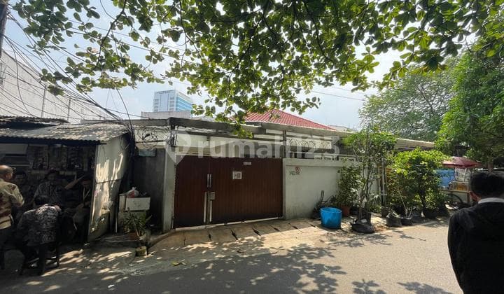 Rumah Jl Pejompongan V Benhil Jakpus