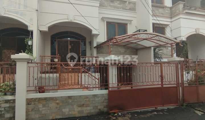 House on Mangga XVI Street, Duri Kepa, Kebon Jeruk, West Jakarta