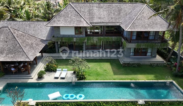 Luxurious Freehold Villa In Gianyar Modern Elegance With Balinese Charm