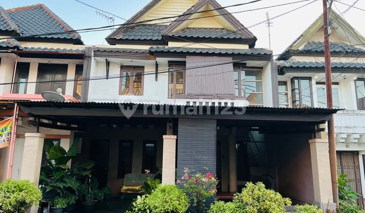 Rumah 2 Lantai Siap Huni di Taman Bukit Chedi Lippo Karawaci