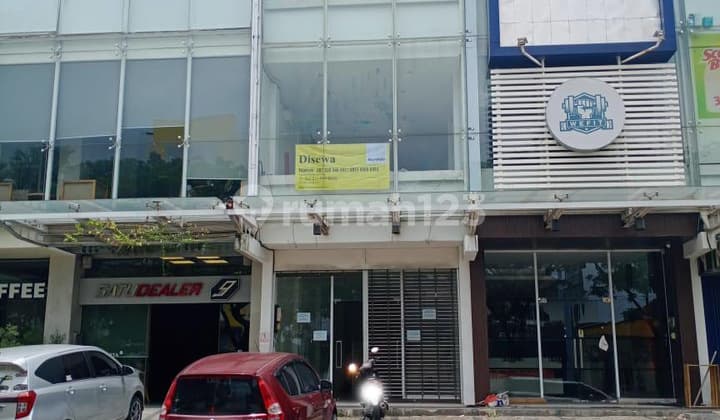 Ruko di Citraland Villa Taman Telaga Surabaya Barat, 3 Lantai, Siap Pakai