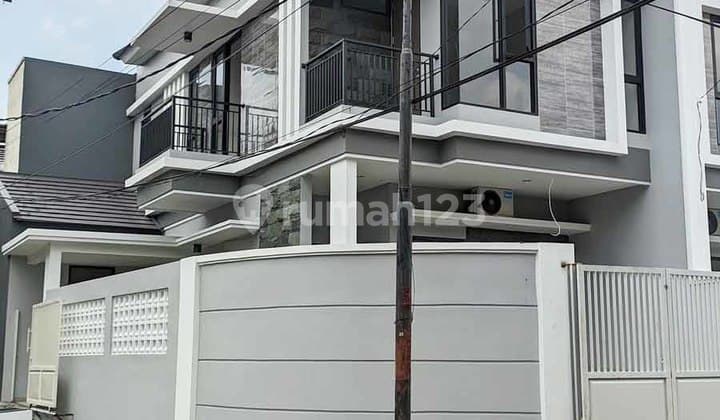Rumah Baru Gress Medokan Asri Utara Surabaya Timur, Minimalis, 2 Lantai, SHM, Hook/Pojokan, Sisa 1 unit aja... Buruan !!!!
