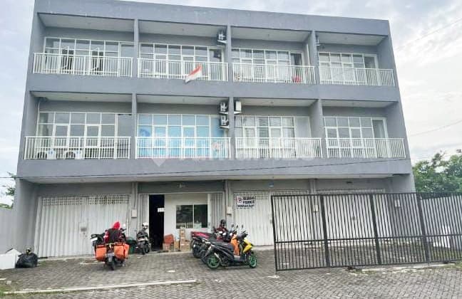 Shop House on Raya Dian Istana West Surabaya, 3 Floors, New, North Facing... ALSO FOR RENT !!!