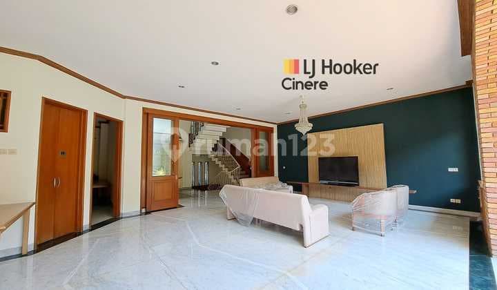 Sturdy Move-In Ready House With Swimming Pool in Pondok Indah