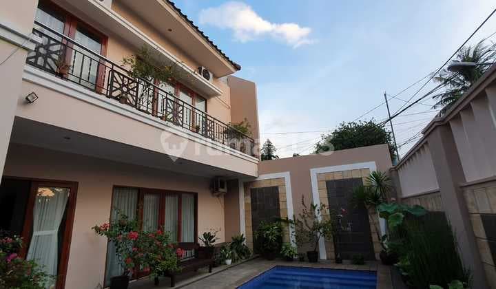 Rumah Hook 2.5 Lantai Dalam Town House Strategis di Ampera Jaksel