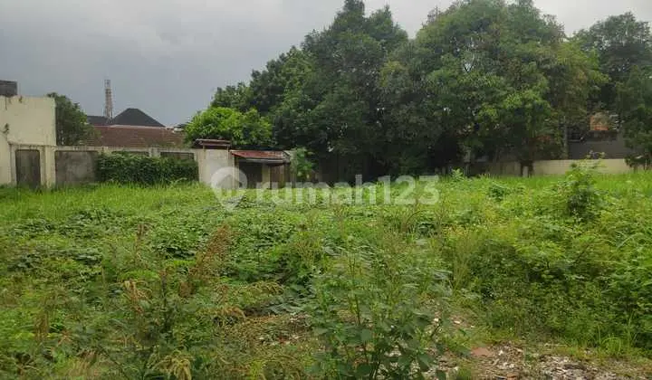 Tanah Hoek Siap Bangun dalam Komplek Strategis di Megapolitan Cinere