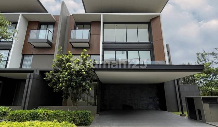 Rumah Mewah Bagus Ada Lift Di Cluster Laurel Nava Park Bsd