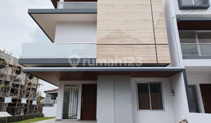 Rumah Taman Surya 5 - Hoek (Ukuran 12,5x14,6 m)