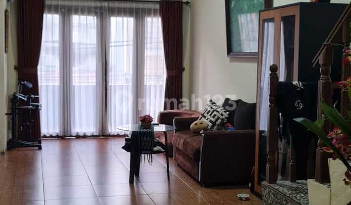 Rumah Cengkareng Timur (Ukuran LT/LB 72/216 m)