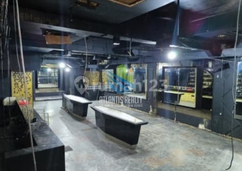 Dijual Gedung di Kemang Raya Jakarta Selatan