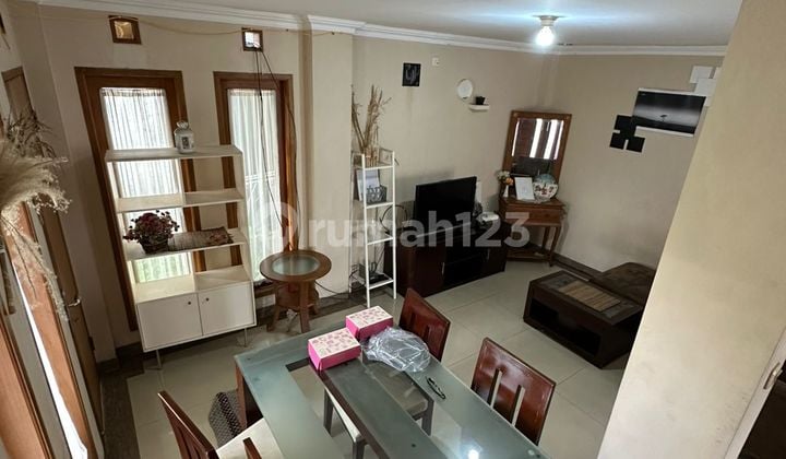 Rumah Cisitu Indah Nyaman Tinggal Bawa Koper. Segera Booking.