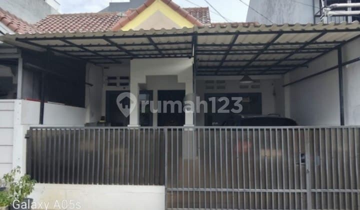 Dijual Rumah Cantik Satu Lantai Dalam Cluster Raffles Hills Cibubur