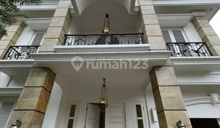 Dijual Rumah Mewah Strategis Taman Cilandak Jakarta Selatan