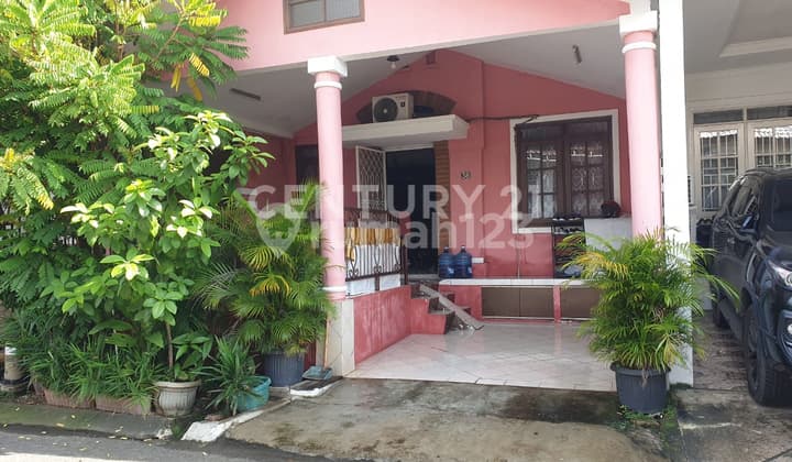 Dijual Rumah Siap Huni, Full Furnished, di Lembah Hijau