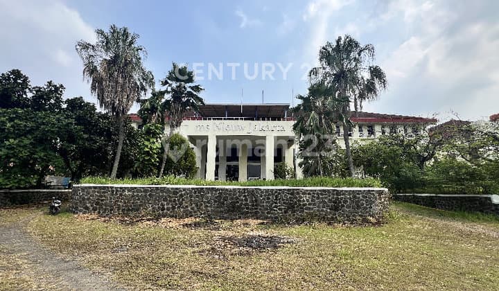 Gedung Utama Untuk Pelatihan Sekolah Pesantren Di Cikarang