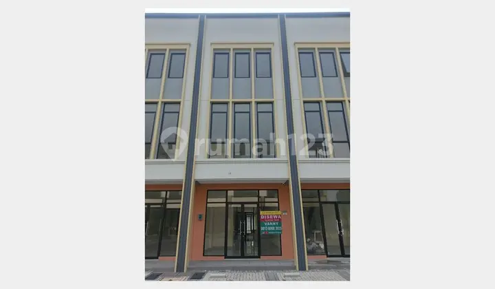 Disewakan Ruko The Hudson 3 Lantai Dobel Fasad ke Area Shopping Street Gading Serpong