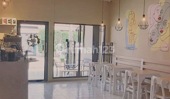 For Sale Spacious 121 Cafe, Ideal for Business, in Pamulang, Mel