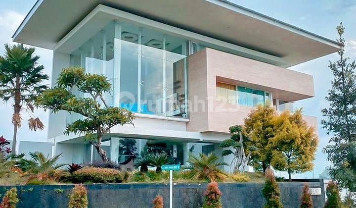 Rumah Design Jerman Di Komplek Resort Dago Pakar Golf Island