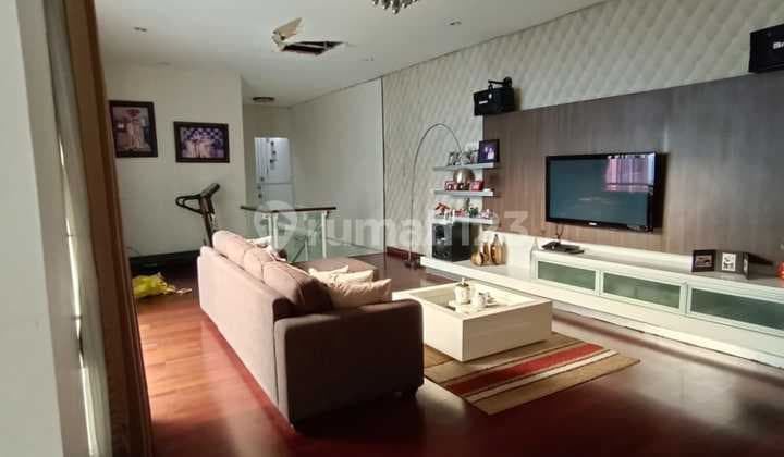 Minimalis Modern Rumah Kota Baru Parahyangan Tatar Rambut Kasih