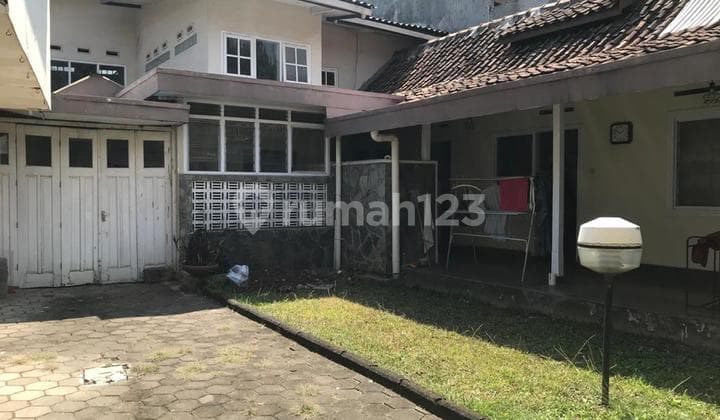 Rumah Belanda Di Jalan Ranggamalela Dago Cocok Untuk Tempat Usaha