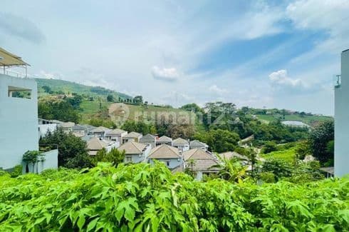 Kavling Downslope Di Komplek Elite Resor Dago Pakar Bandung