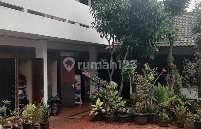 Rumah Di Jalan Utama PHH Mustofa atau Jalan Suci Dekat ITENAS