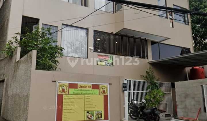 Rumah Bertingkat Di Babakan Jeruk Design Unik Untuk Tinggal, Kantor Atau Rumah Kost