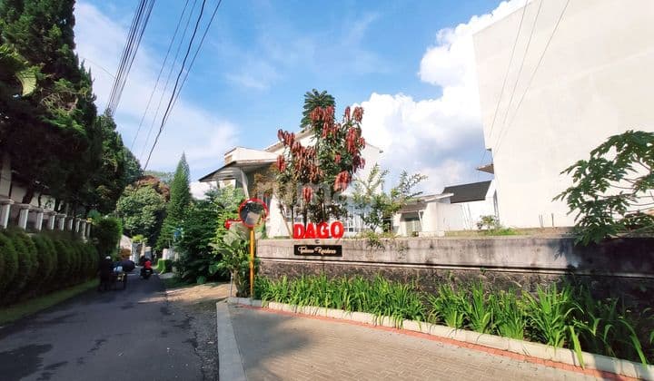 For Sale Ready-to-Occupy House in Dago Pakar Utara