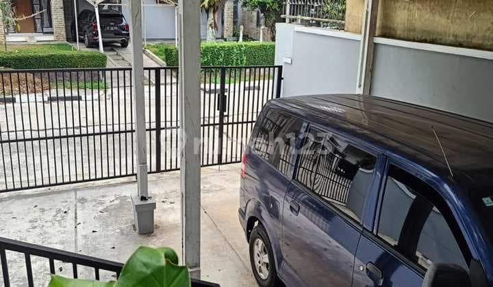 Dijual Cepat Murah Rumah Di Komplek Setiabudi Regency Bandung ada 5 Kamar Tidur