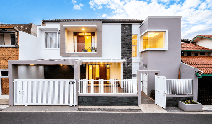 Modern Minimalist House Ready to Occupy in Margahayu Raya Bandung
