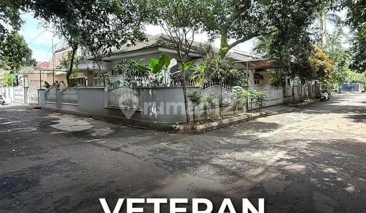 Rumah Hook Terawat Dalam Komplek Veteran, T 562 B 456