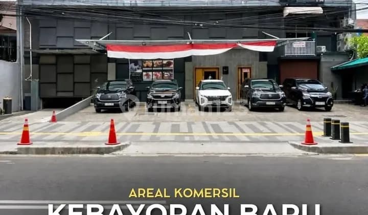 Bangunan 2 Lantai di Area Komersial Kebayoran Baru LT 645 LB 2100