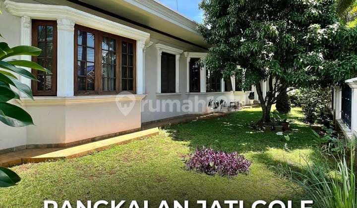 Rumah Lama Terawat Semi Furnished di Pangkalan Jati, T 1000 B 500