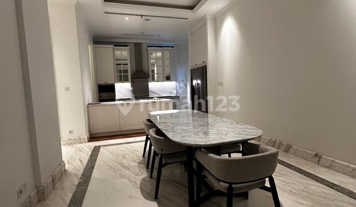 Luxury Apartment Le Parc Thamrin Nine 193.5M 3+1BR Fully Furnished