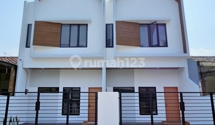 Dijual Rumah Mewah Siap Huni Bebas Banjir di Harapan Indah Bekasi