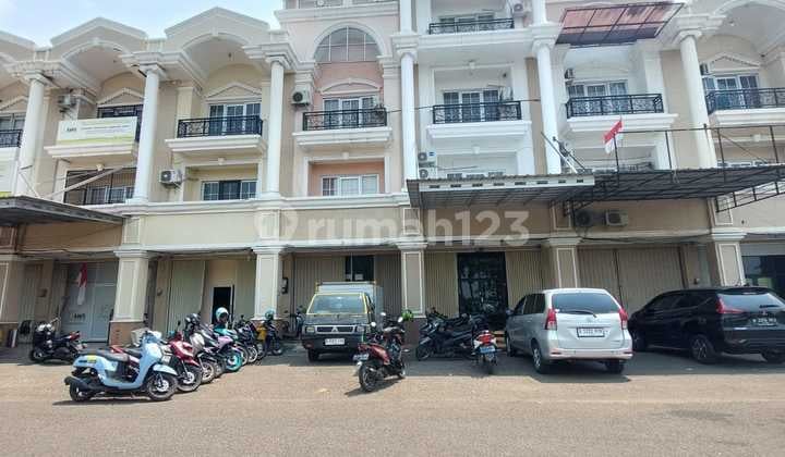 Disewa Ruko Strategis di Sentra Niaga V Harapan Indah Bekasi