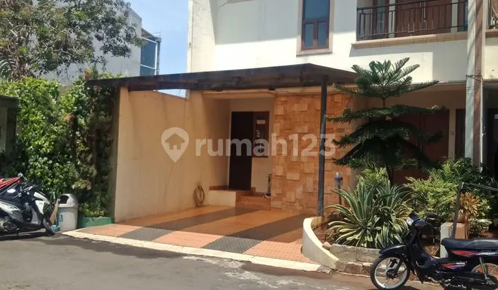 READY-TO-OCCUPY HOUSE IN A TOWNHOUSE NEAR OFFICE AREA
