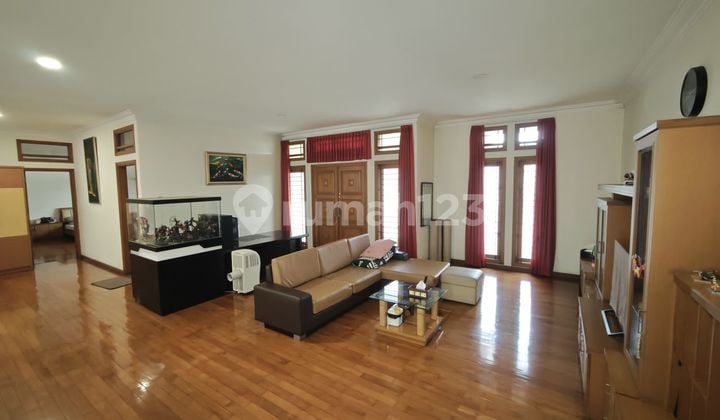 Dijual Rumah Siap Huni di Mekar Wangi , Dekat Sekolah, Dekat Perbelanjaan , Dekat Kuliner