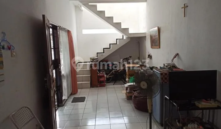 Dijual Cepat Rumah di Taman Rahayu 2 , Dekat Pemukiman Warga