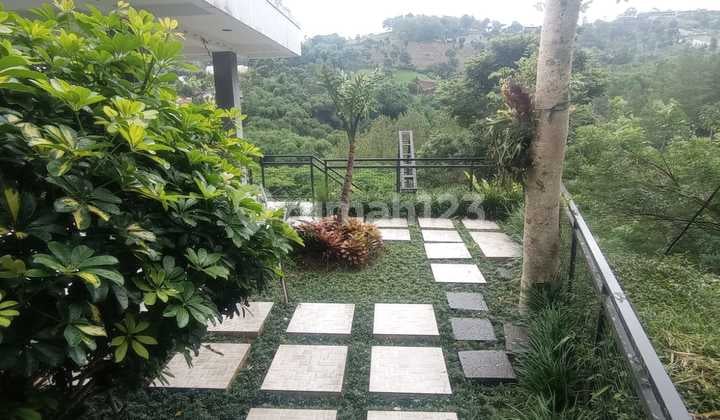 Dijual Tanah dan Bangunan di Dago Giri Sangat Cocok untuk Kafe dengan View yang Cantik Banget