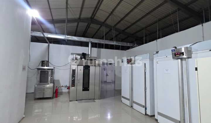 Dijual Gudang di Bizpark Kopo , Berada di Kawasan Komplek Pergudangan , Dekat Tol