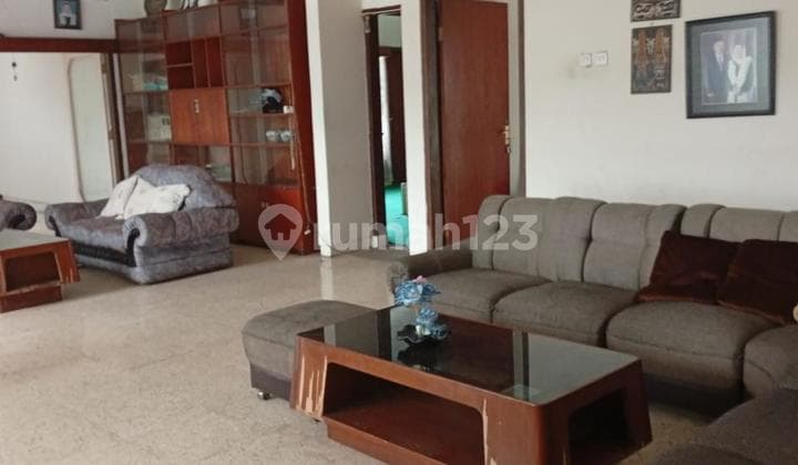 For Sale House in Tubagus Ismail, Suitable for Boarding House